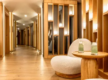 H RELAXATION LOUNGE 3