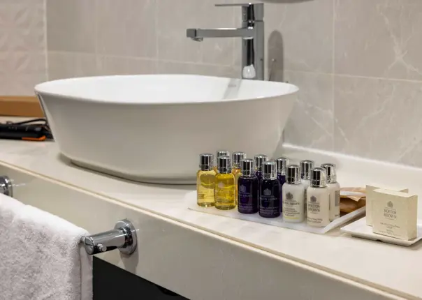 Bathroom Molton Brown2