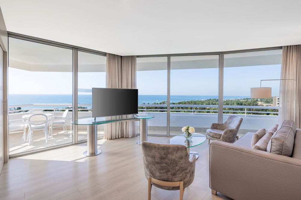 Grand Suite Living Room 2