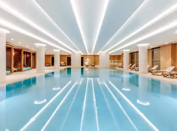 H SPA INDOOR POOL 5