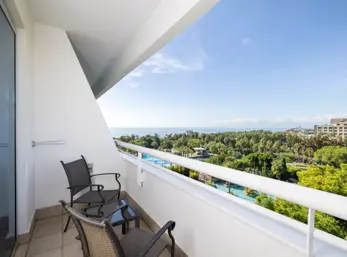 H BALCONY WITH SEA VIEW