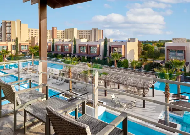 Concorde Bafra Oda Aile Havuz Suite 7225 01