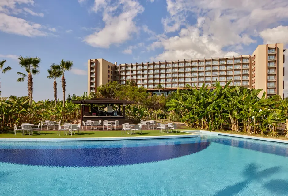 Concorde Bafra Tropic Bar 01