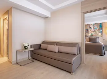 Junior Suite Living Room 2