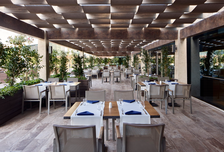 CT Restaurant Buffet Terrace