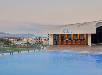 CT Infinity Pool Bar