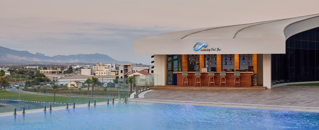 CT Infinity Pool Bar
