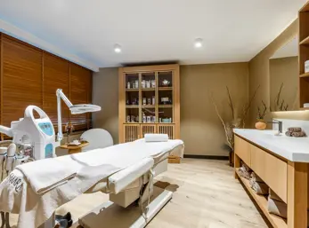 H FACIAL TREATMENT ROOM 2