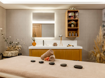 H HOT STONE MASSAGE ROOM 2