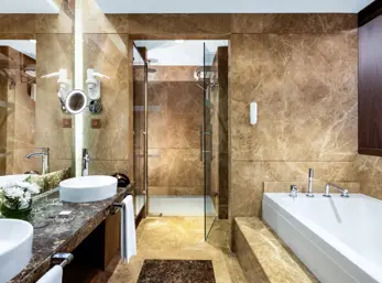 Royal Suite Bathroom