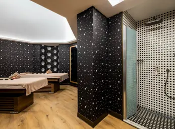 H YIN YANG COUPLE MASSAGE ROOM 3